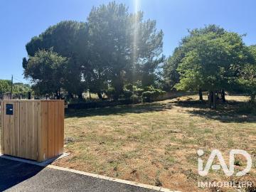 Terrain 457 m²