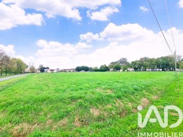 Terrain 573 m²