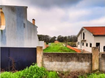 Terreno com 1350m² em Paramos Excelente Oportunidade de...