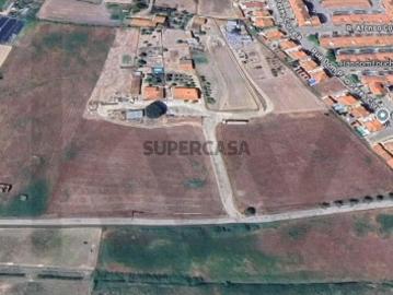 Terreno com 2 hectares para construção em Samora Correia