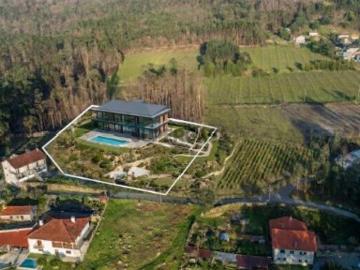 Terreno com 2.630 m² e PIP aprovado para construção de...