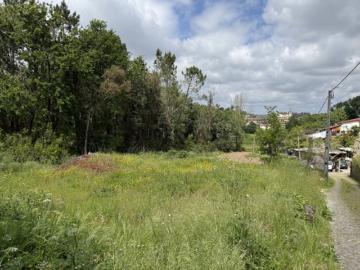 Terreno com 3000m² em Arentim, Braga Zona de Construção...