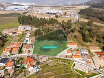 Terreno com Elevado Potencial de Construção Sousa,...