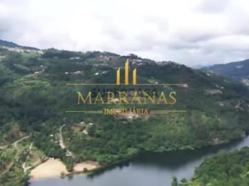 Terreno com Moradia p/ Restauro