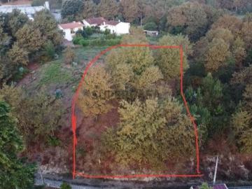 Terreno de construção com projeto aprovado
