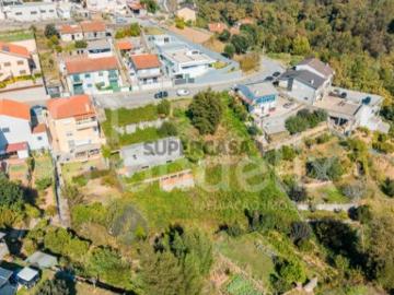 Terreno de 1.330 m² com PROJETO APROVADO para 2 Moradias...