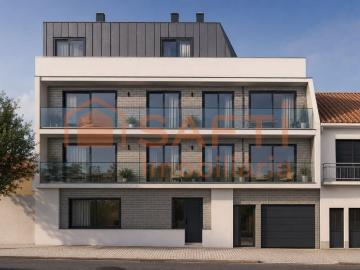 Terreno de 853 m2 à venda Alcobaça, Leiria