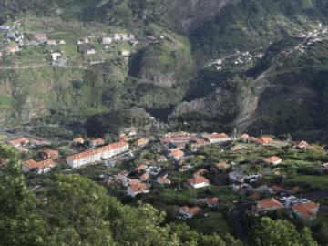 Terreno excepcional à venda, localizado em Santana Faial...