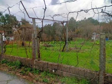 Terreno para construção com 1.960 m² em Regadas, Fafe