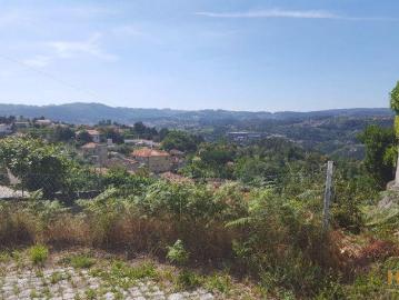 Terreno para construção de uma moradia, a 2,5 Km do...