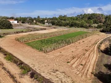 Terreno Rústico com água situado no Rogil Costa Vicentina