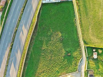 Terreno rústico com viabilidade de construção Croca,...