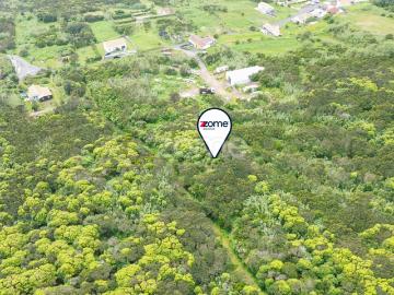 Terreno rural com 2.178 m² na paróquia de Capelo