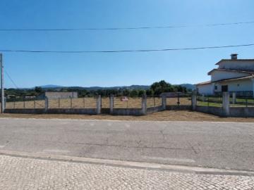 TERRENO URBANIZÁVEL COM POÇO DE REGA