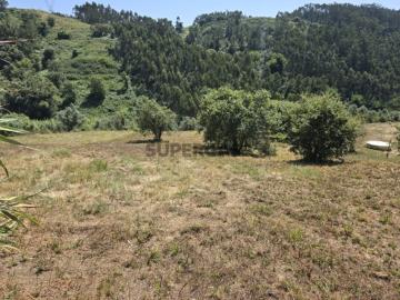 Terreno urbanizável para MORADIA