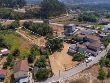 Terreno urbano em Penafiel Potencial, localização e...