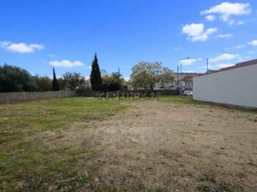 Terreno Urbano Para Construção de 2 Moradias Amadora
