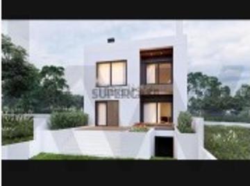TERRENO URBANO PARA CONSTRUÇÃO | RAMADA | ODIVELAS