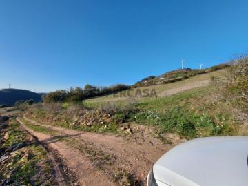 Terreno deslumbrante, vista para a Serra de Sintra