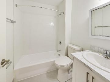 The Cottingham Manor 1 Bedroom Apartment for Rent at 291...