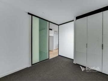 THE NEW YORK SIDE OF TOWN 1 BED AND 1 BATH AT PERFECT...