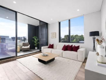 Three Bedroom Apartment! Be the first to inspect!
