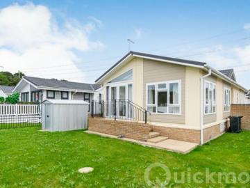Three Legged Cross, Wimborne, 2 Bedroom Park