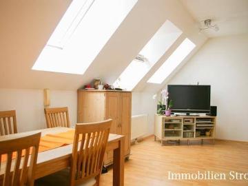 MIETE: Tolle 2 Zimmer Dachgeschoßwohnung im Zentrum von...