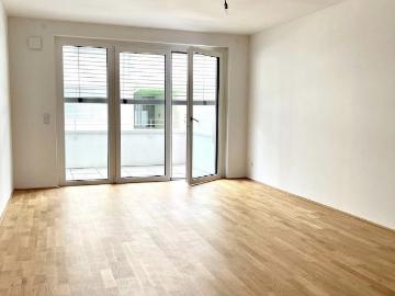 Tolle 3 Zimmer Wohnung mit Balkon direkt bei der Spree!