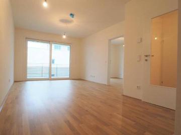 TOP WOHNUNG NÄHE UNI, LAKE SIDE PARK UND WÖRTHERSEE!...