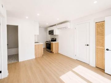 Toronto Unfurnished Condo for Rent Comfortable 2 Bed, 1...