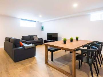 Toronto 3 Bed 2 Bath Amazing Furnished House for Rent...
