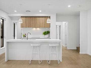 Townhouse 4 Bedroom For Rent KENMORE QLD 1399500 ES84005830
