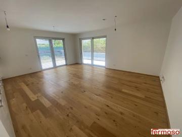 Traumhafte Gartenwohnung mit großer Terrasse – Wohnen...
