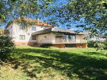 Traumhaftes, großes Grundstück mit Projekt! Ca. 1800 m2!