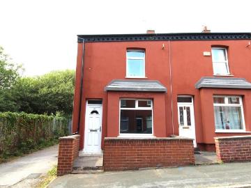 Tredgold Street, Horwich, Bolton 2 bed end of terrace...