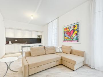 Très beau T2 au 2ème étage d'un très bel immeuble
