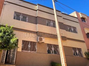 Très belle maison en vente à Khénifra. Surface totale...