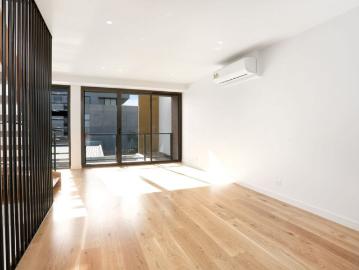 Two Bedroom Townhouse in a Great Location