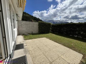 Über den Dächern von Bad Mitterndorf mit Blick in die...