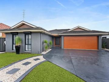 Ultimate Beach Side Living with easy access to CBD