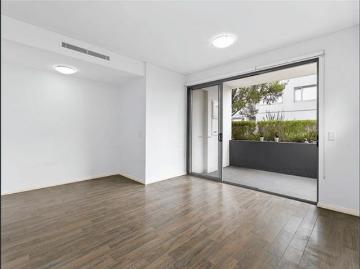 UNFURNISHED AVAILABLE 22nd AUGUST!