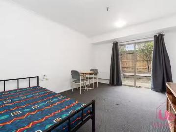Charming 1 BA 11/14 Sandpiper Place, Frankston, VIC 3199