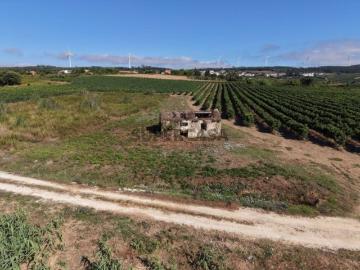Urbanizável em Carvoeira e Carmões