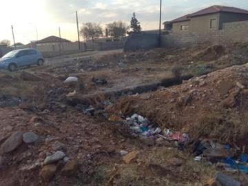 vacant land on the market in meadowl.