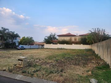 Vacant Land / Plot in Greenstone Hill For Sale