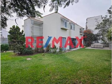 Venta Casa Moderna En 999 M² En Sol De La Molina