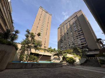 VENTA DE APARTAMENTO EN LA URB. PARQUE HUMBOLDT, PRADOS...