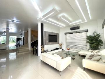 Venta de Casa en Samborondón. Área bbq Piscina MY.Z
