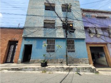 Venta de casa en Sarría 6 apartamentos independientes